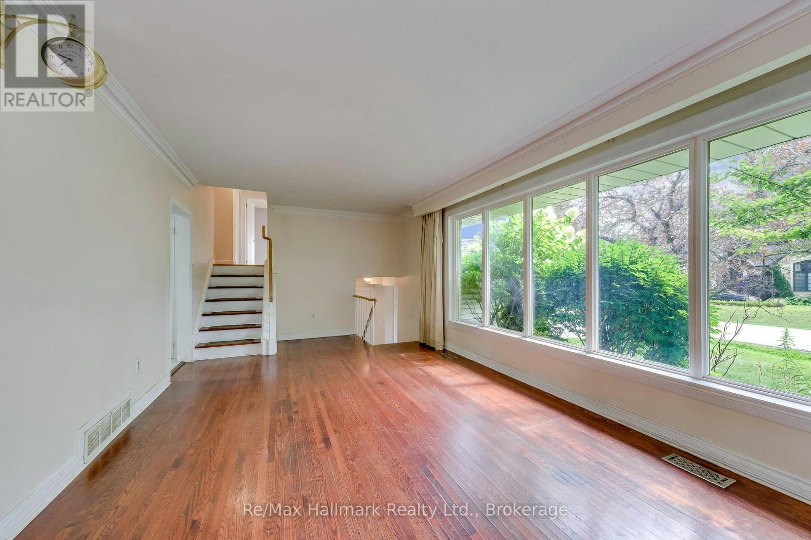 235 Tweedsdale Crescent, Oakville, ON, L6L 4P8 - 11