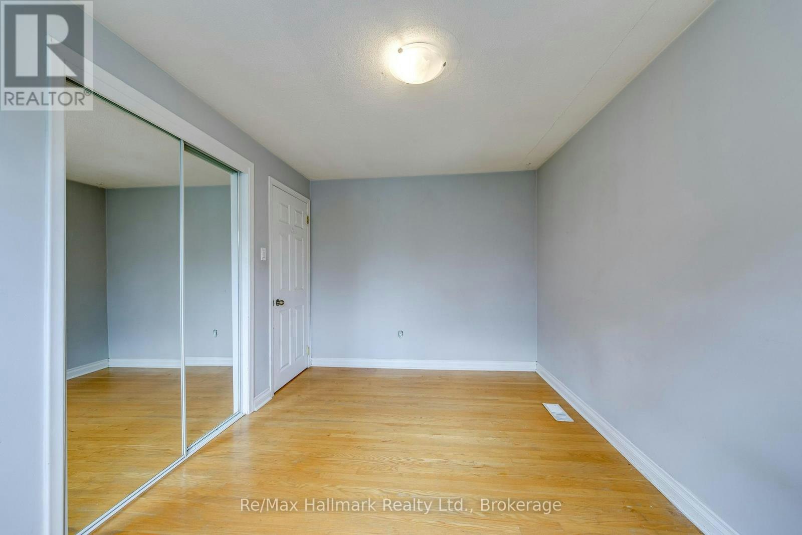 235 Tweedsdale Crescent, Oakville, ON, L6L 4P8 - 22