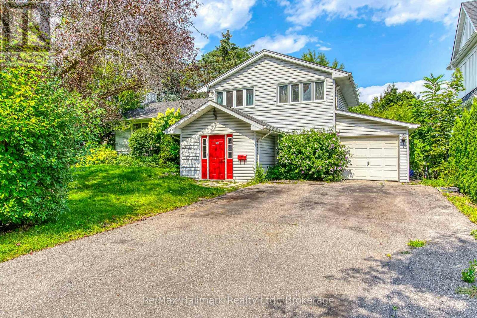 235 Tweedsdale Crescent, Oakville, ON, L6L 4P8