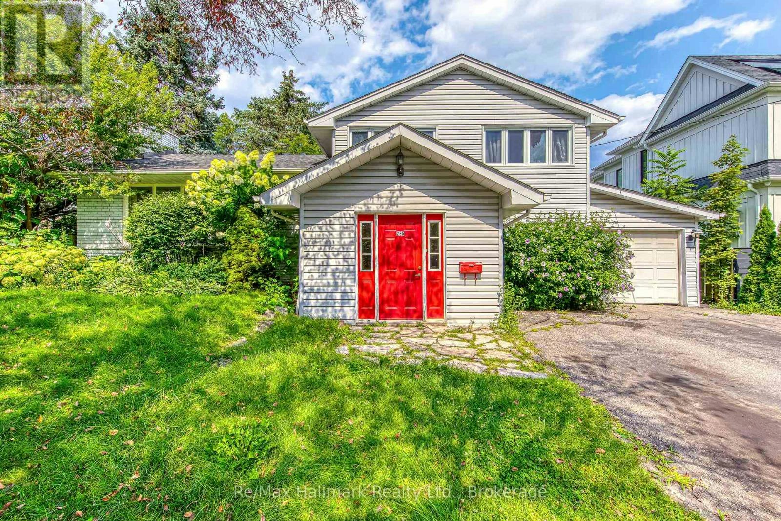 235 Tweedsdale Crescent, Oakville, ON, L6L 4P8 - 2