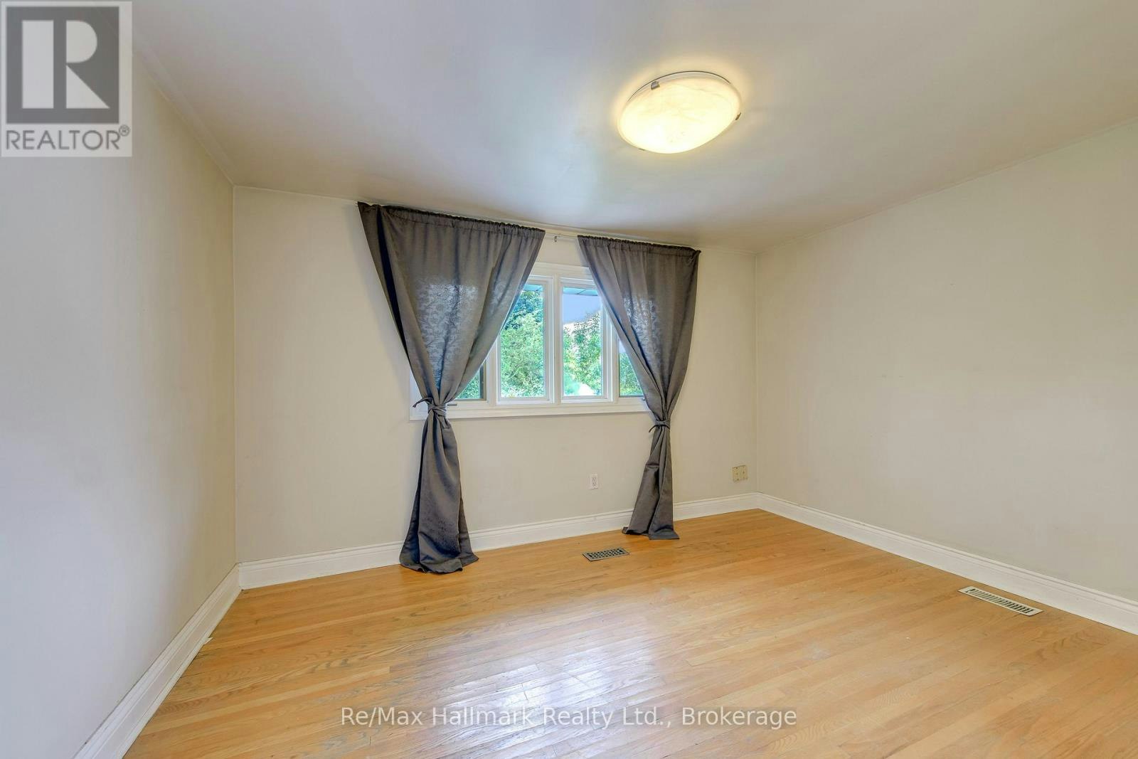 235 Tweedsdale Crescent, Oakville, ON, L6L 4P8 - 19