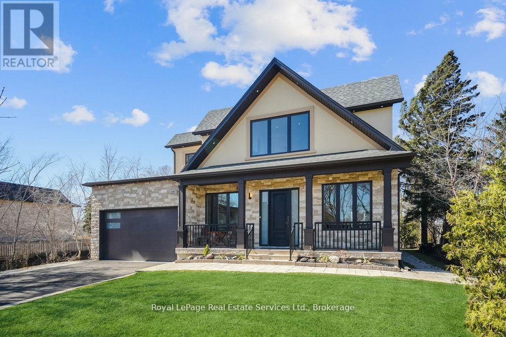 1211 Pinegrove Road, Oakville, ON, L6L 2W8