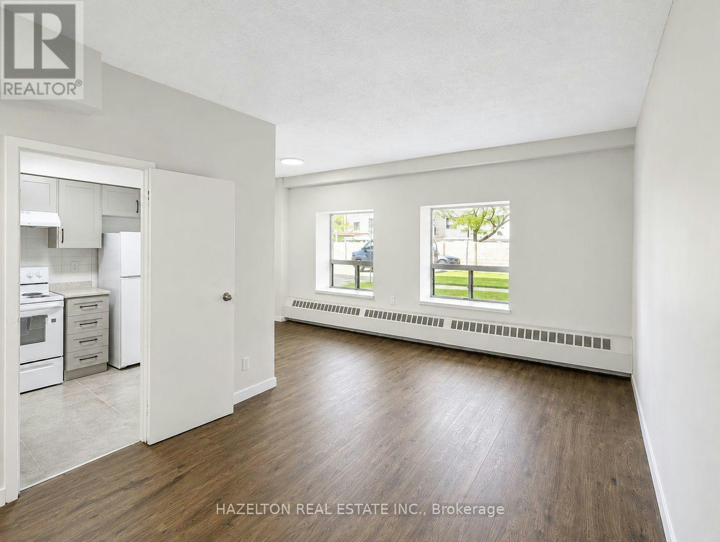 102-57 Parkwoods Village Drive, Toronto, ON, M3A 2X3