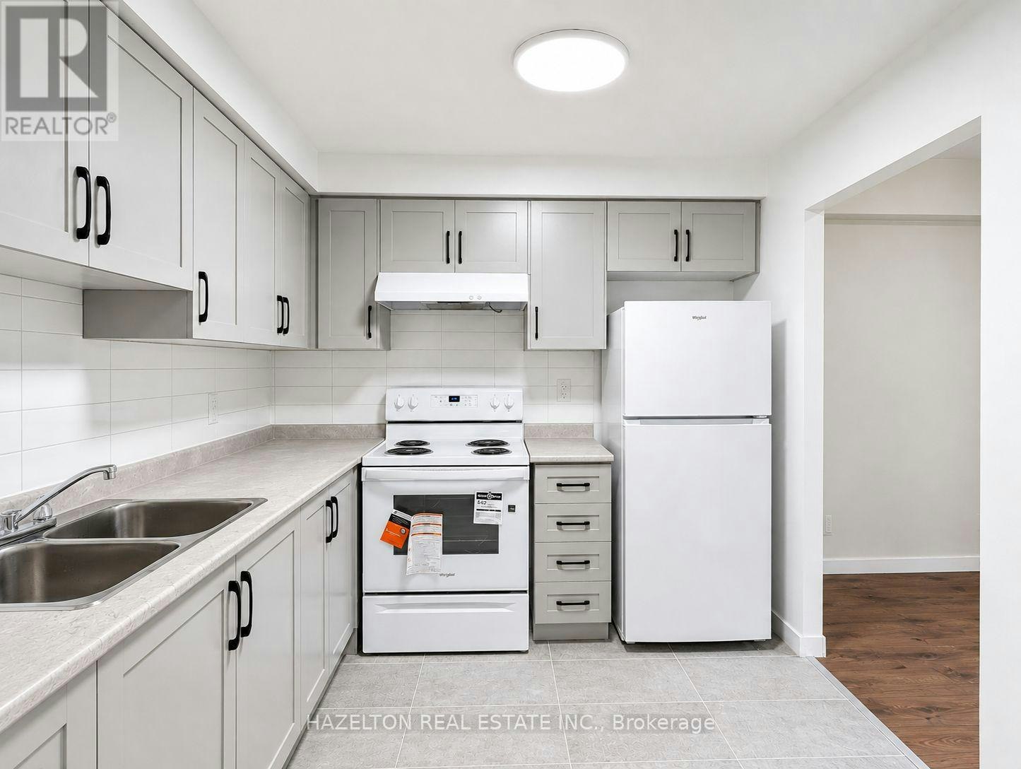 102-57 Parkwoods Village Drive, Toronto, ON, M3A 2X3 - 4