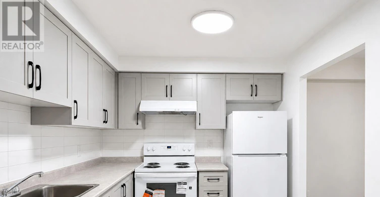 102-57 Parkwoods Village Drive, Toronto, ON, M3A 2X3 - 4