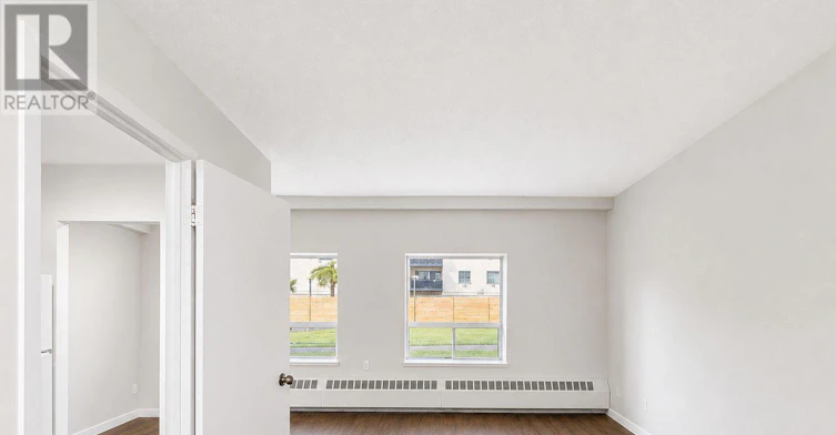 102-57 Parkwoods Village Drive, Toronto, ON, M3A 2X3 - 2