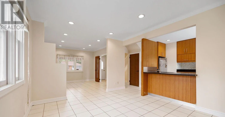 7872 Kipling Avenue, Vaughan, ON, L4L 1Z5 - 12