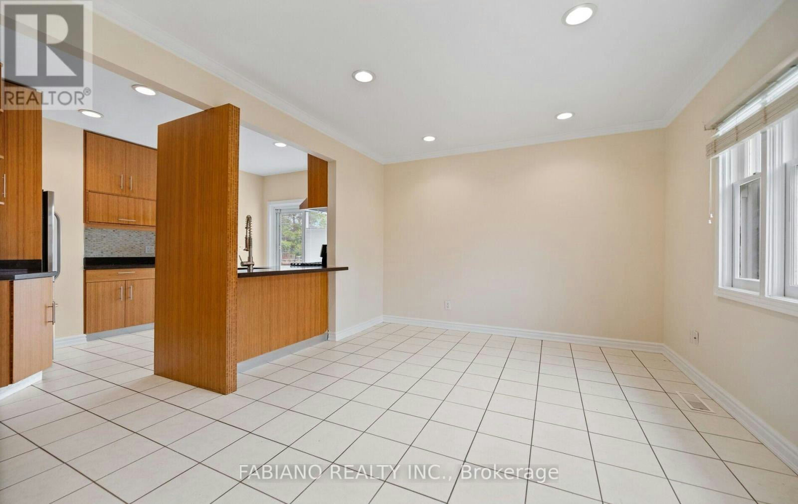 7872 Kipling Avenue, Vaughan, ON, L4L 1Z5 - 11