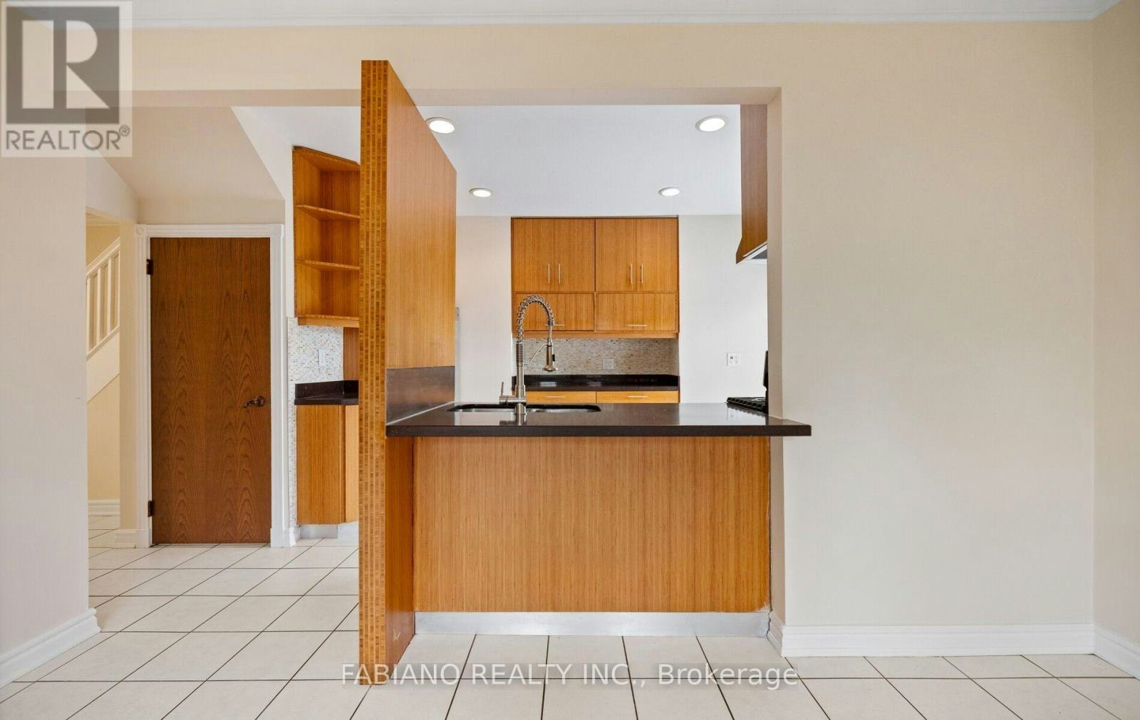 7872 Kipling Avenue, Vaughan, ON, L4L 1Z5 - 14