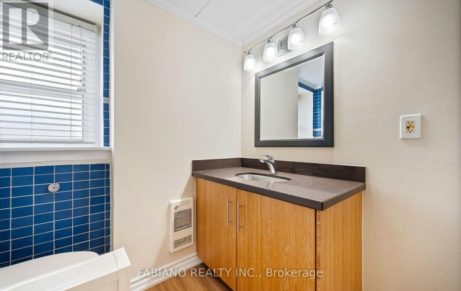 7872 Kipling Avenue, Vaughan, ON, L4L 1Z5 - 34