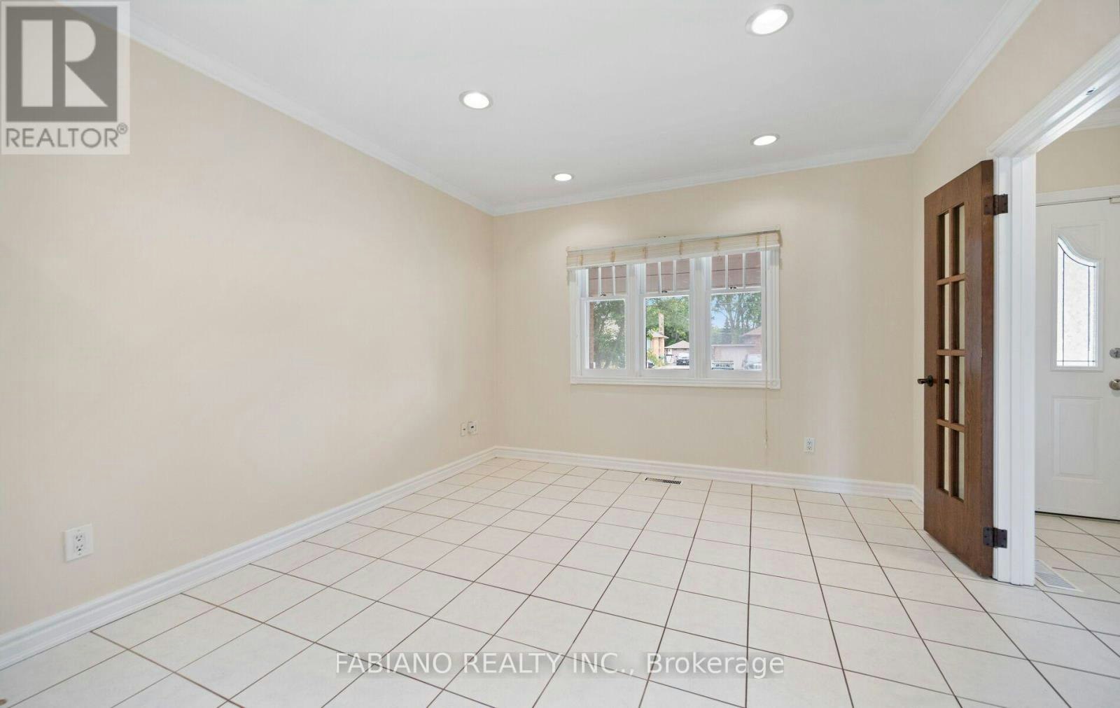 7872 Kipling Avenue, Vaughan, ON, L4L 1Z5 - 9