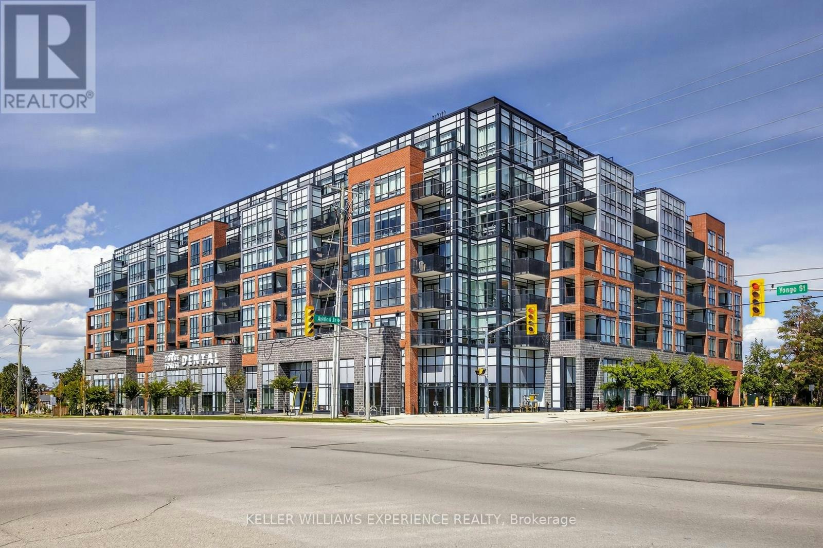 328-681 Yonge Street, Barrie, ON, L4N 4E8