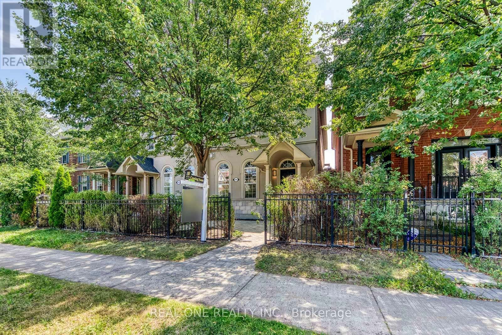 3486 Eglinton Avenue W, Mississauga, ON, L5M 7P4