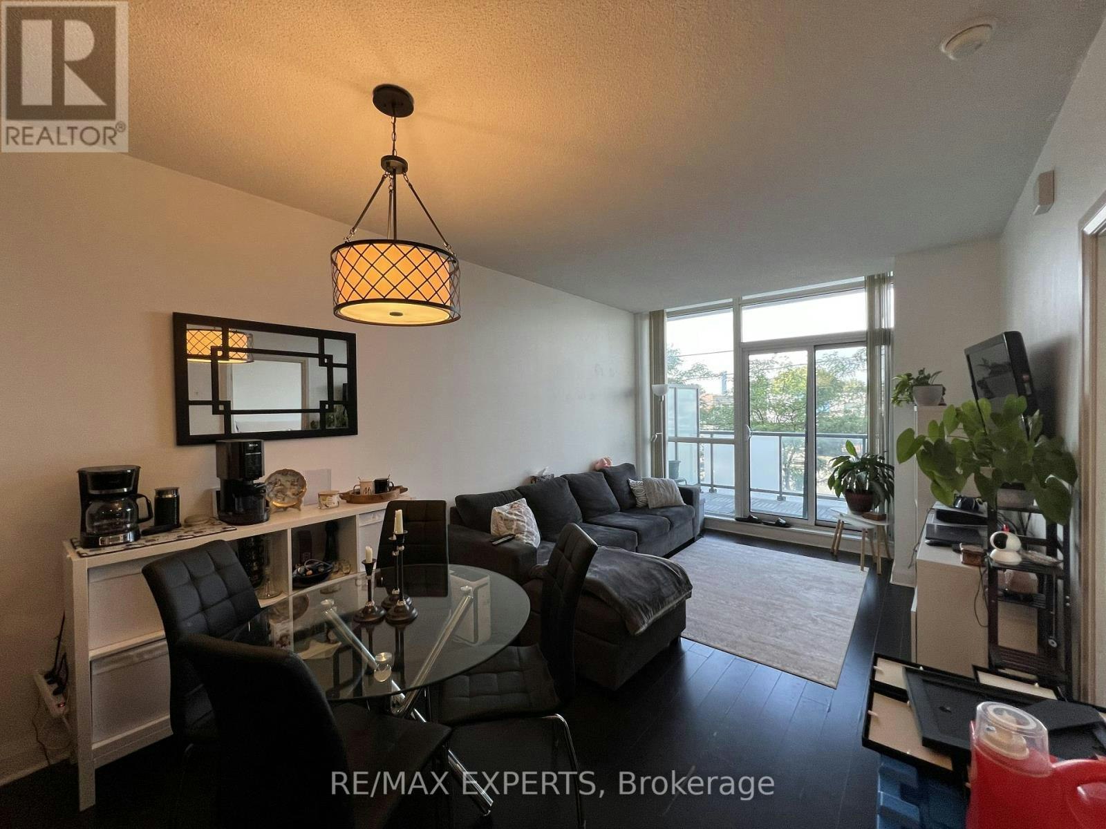 215-1185 The Queensway, Toronto, ON, M8Z 0C6 - 7