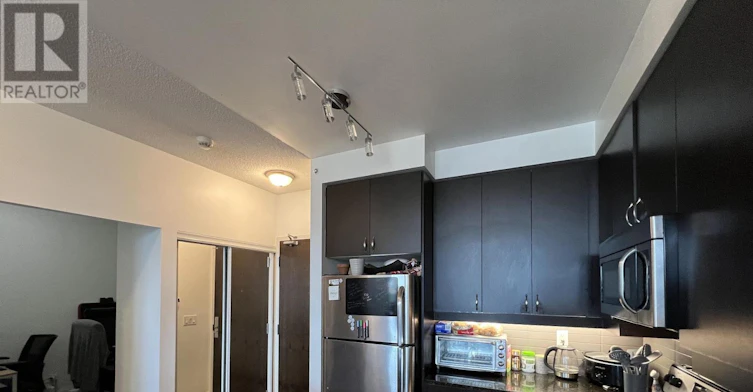 215-1185 The Queensway, Toronto, ON, M8Z 0C6 - 4