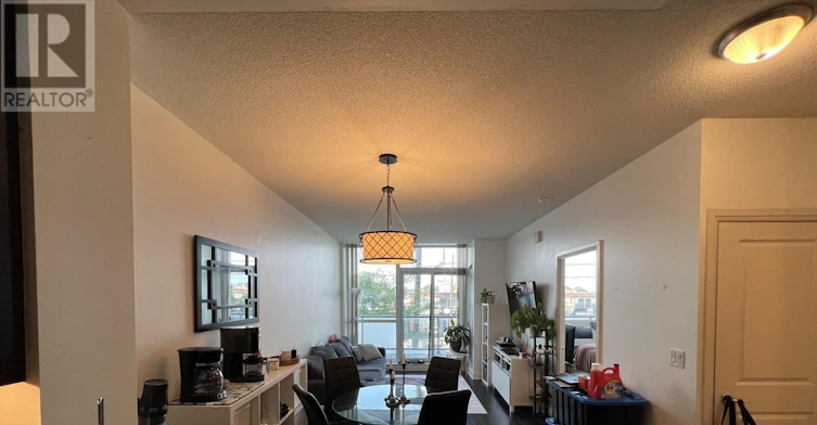 215-1185 The Queensway, Toronto, ON, M8Z 0C6 - 5