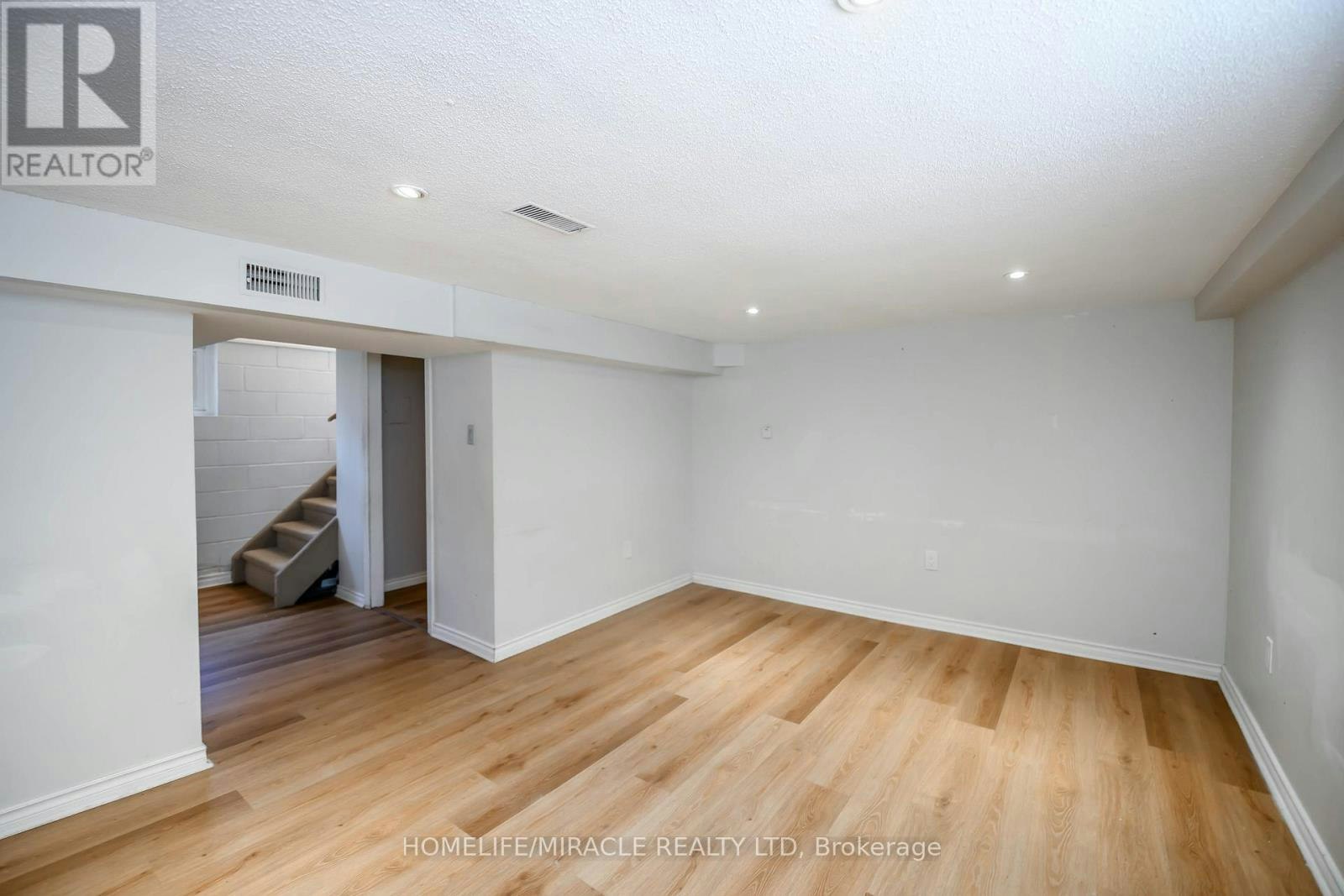 4428 Homewood Avenue, Niagara Falls, ON, L2E 4X5 - 30