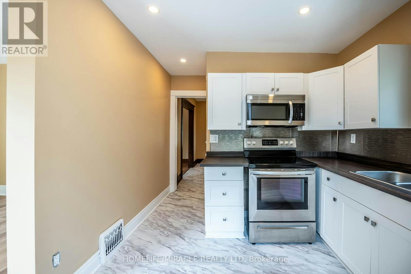 4428 Homewood Avenue, Niagara Falls, ON, L2E 4X5 - 17