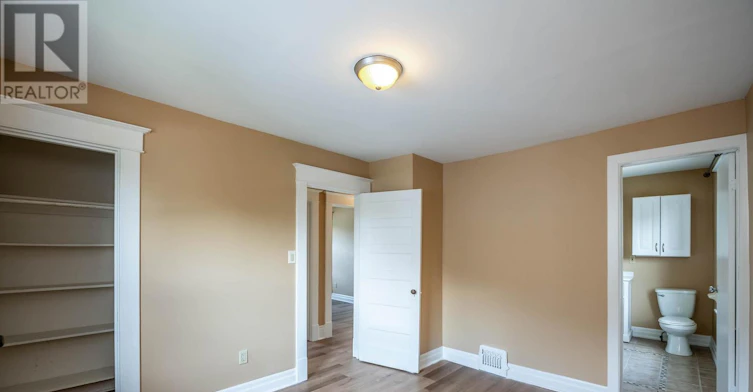 4428 Homewood Avenue, Niagara Falls, ON, L2E 4X5 - 24