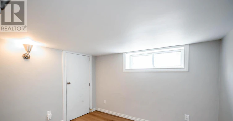4428 Homewood Avenue, Niagara Falls, ON, L2E 4X5 - 33
