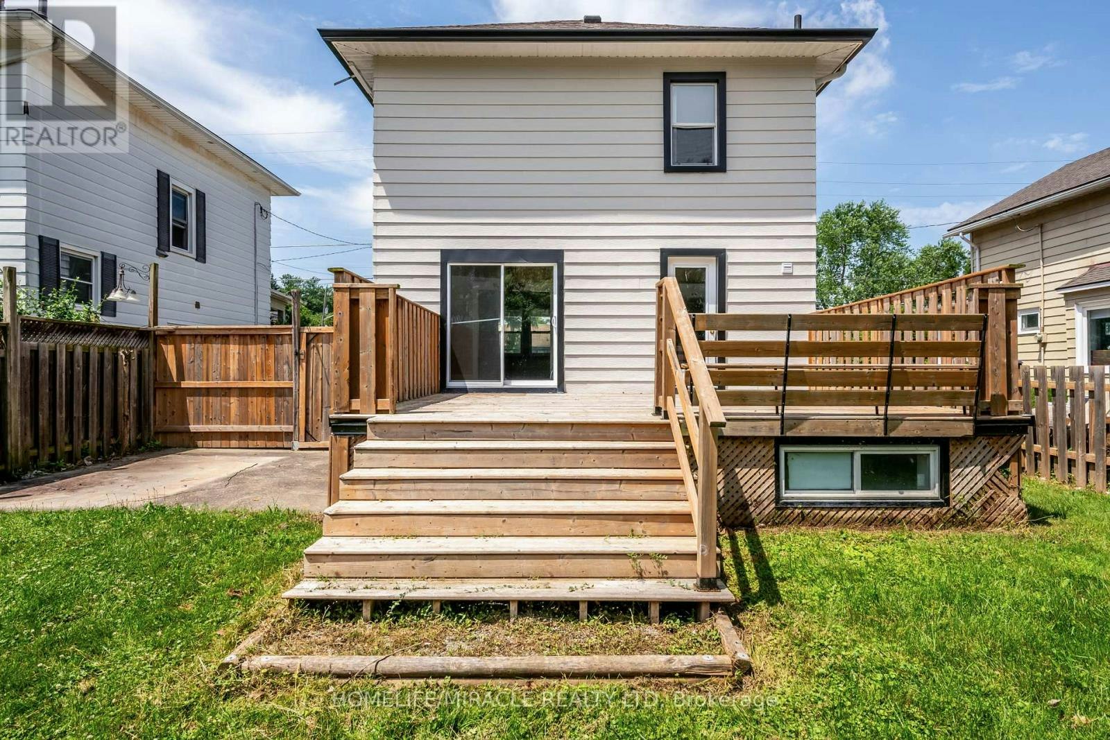 4428 Homewood Avenue, Niagara Falls, ON, L2E 4X5 - 5