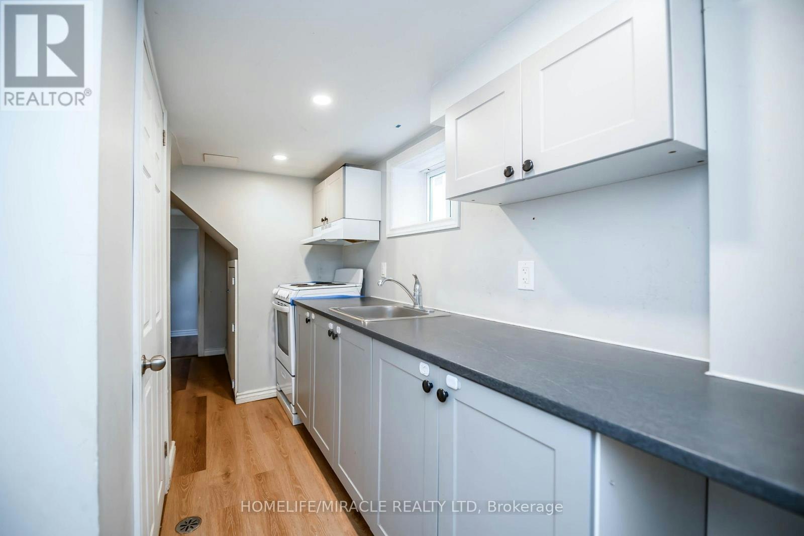 4428 Homewood Avenue, Niagara Falls, ON, L2E 4X5 - 38