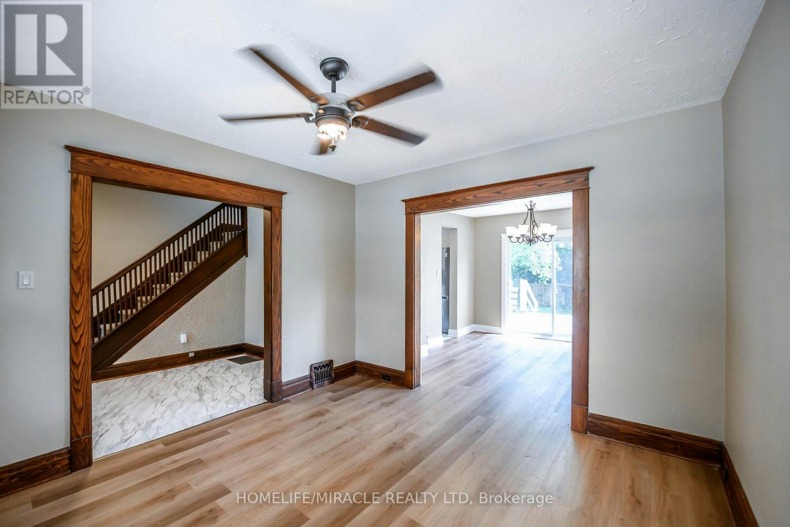 4428 Homewood Avenue, Niagara Falls, ON, L2E 4X5 - 43