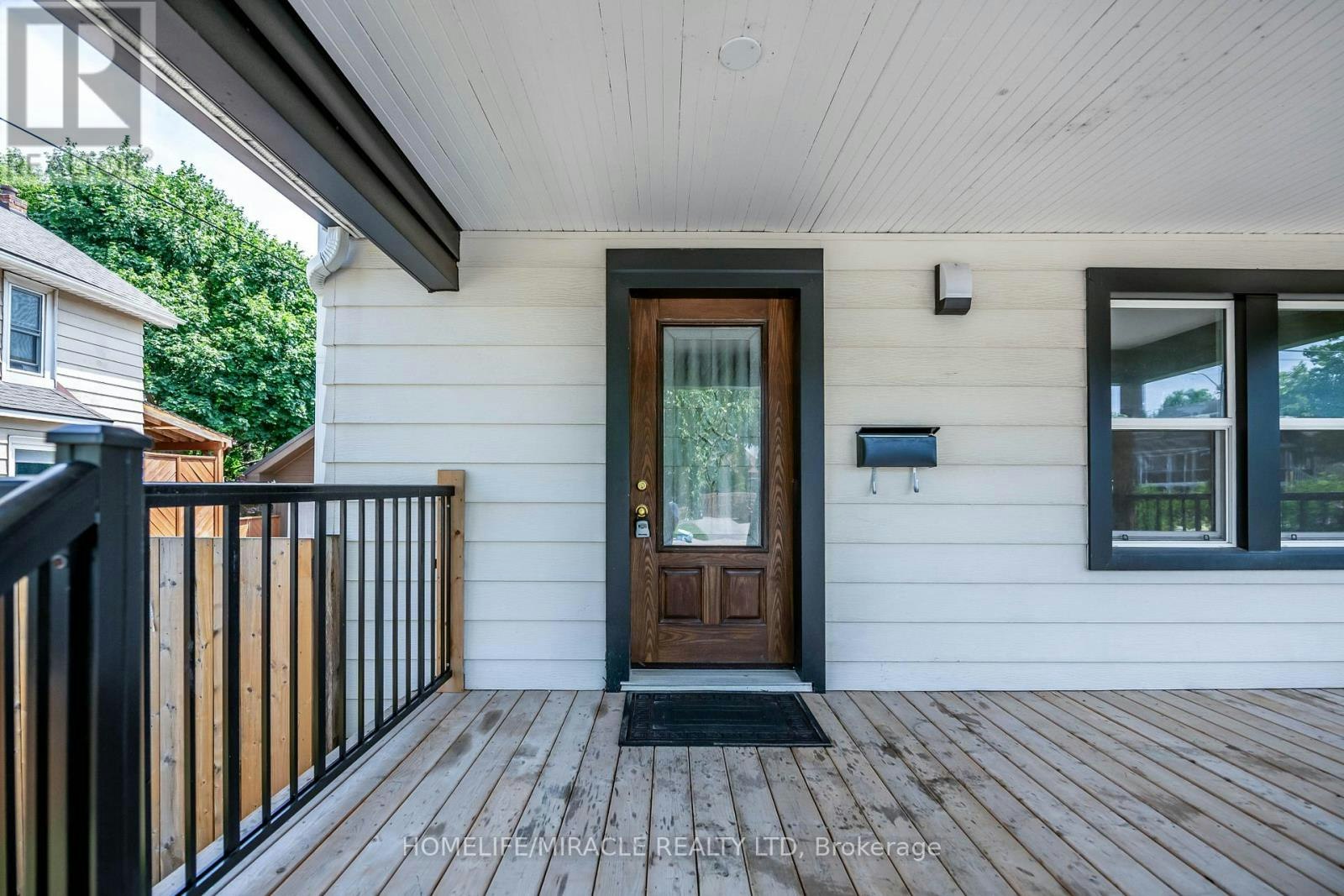 4428 Homewood Avenue, Niagara Falls, ON, L2E 4X5 - 4
