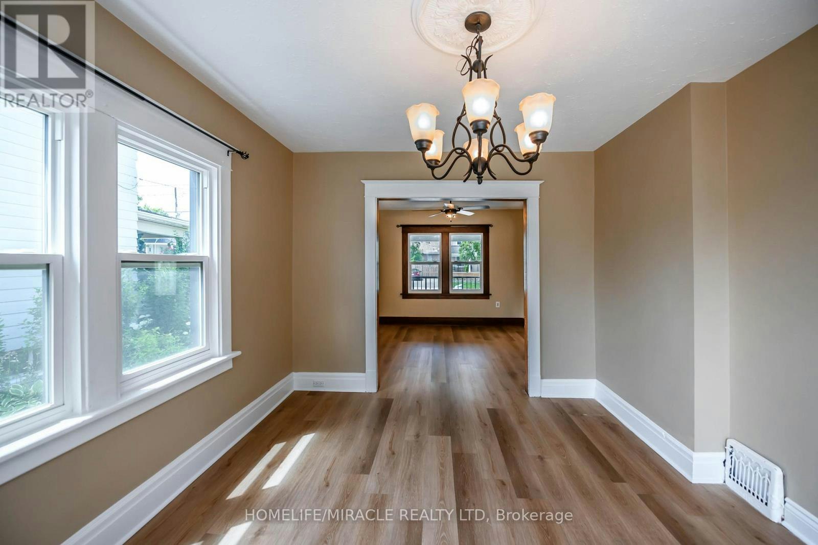 4428 Homewood Avenue, Niagara Falls, ON, L2E 4X5 - 40
