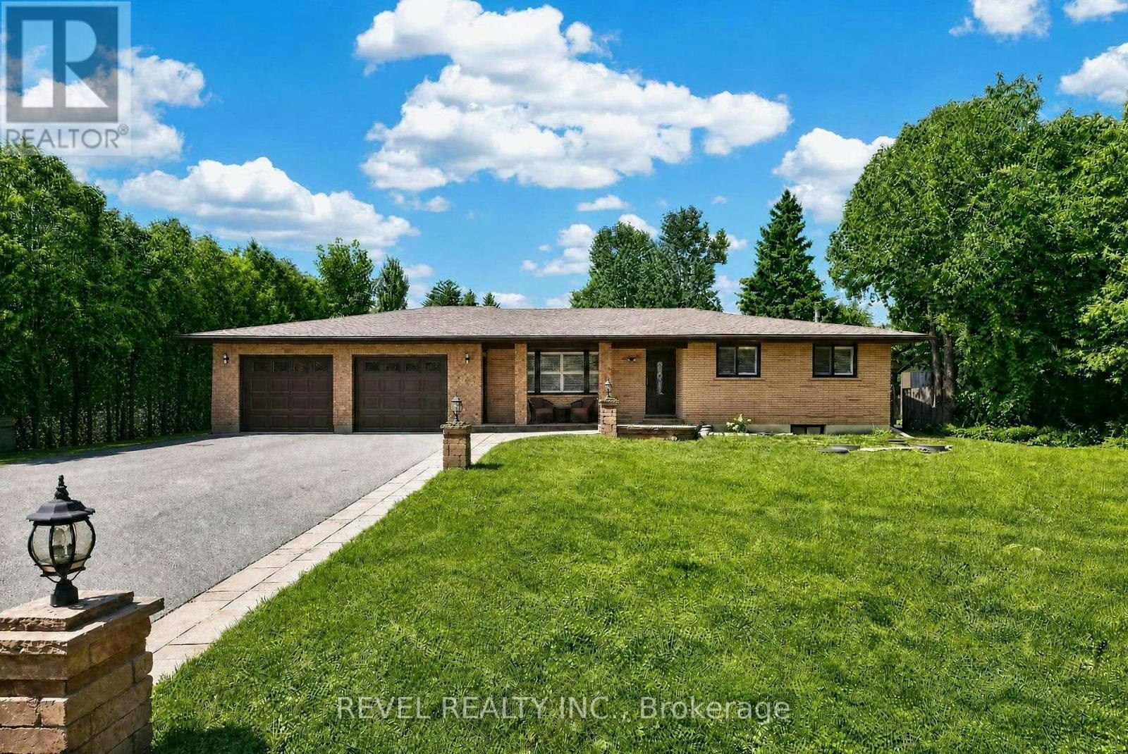 1036 Shellard Side Road, North Dumfries, ON, N1R 5S2