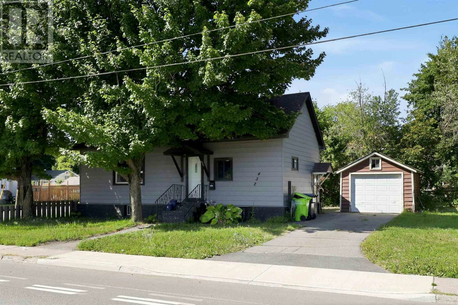 432 Wallace Ter, Sault Ste. Marie, ON, P6C 1L2