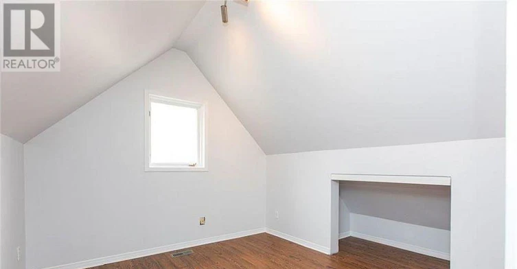 11-450 Maclaren Street, Ottawa, ON, K1R 5K6 - 6