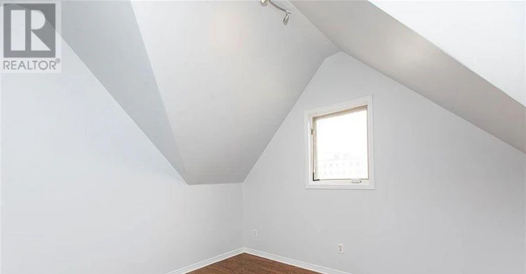 11-450 Maclaren Street, Ottawa, ON, K1R 5K6 - 9