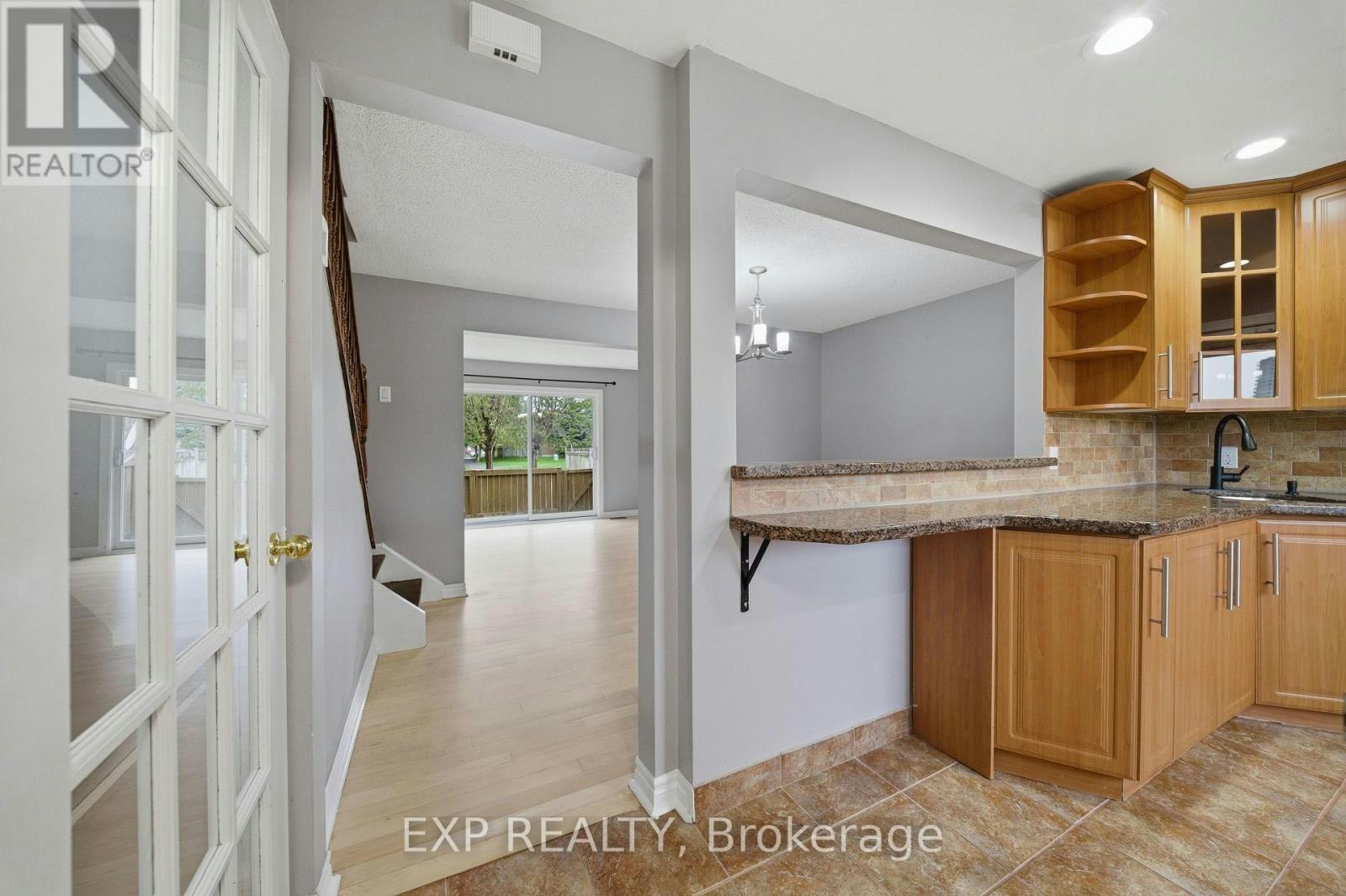 1713 Heatherington Road, Ottawa, ON, K1V 8T8 - 9
