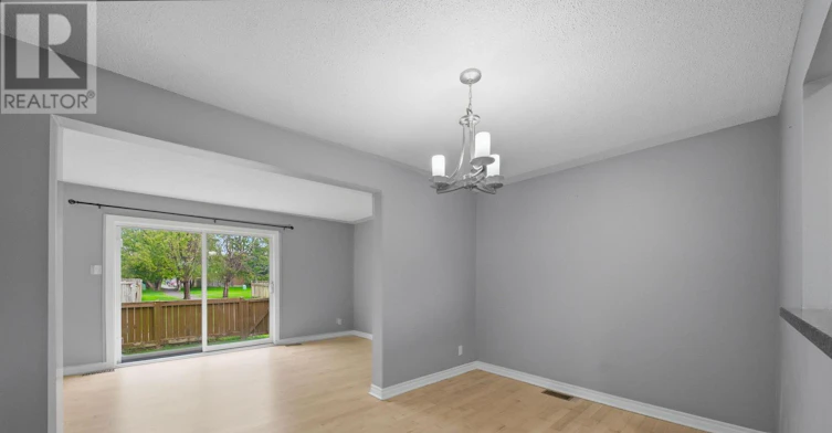 1713 Heatherington Road, Ottawa, ON, K1V 8T8 - 3