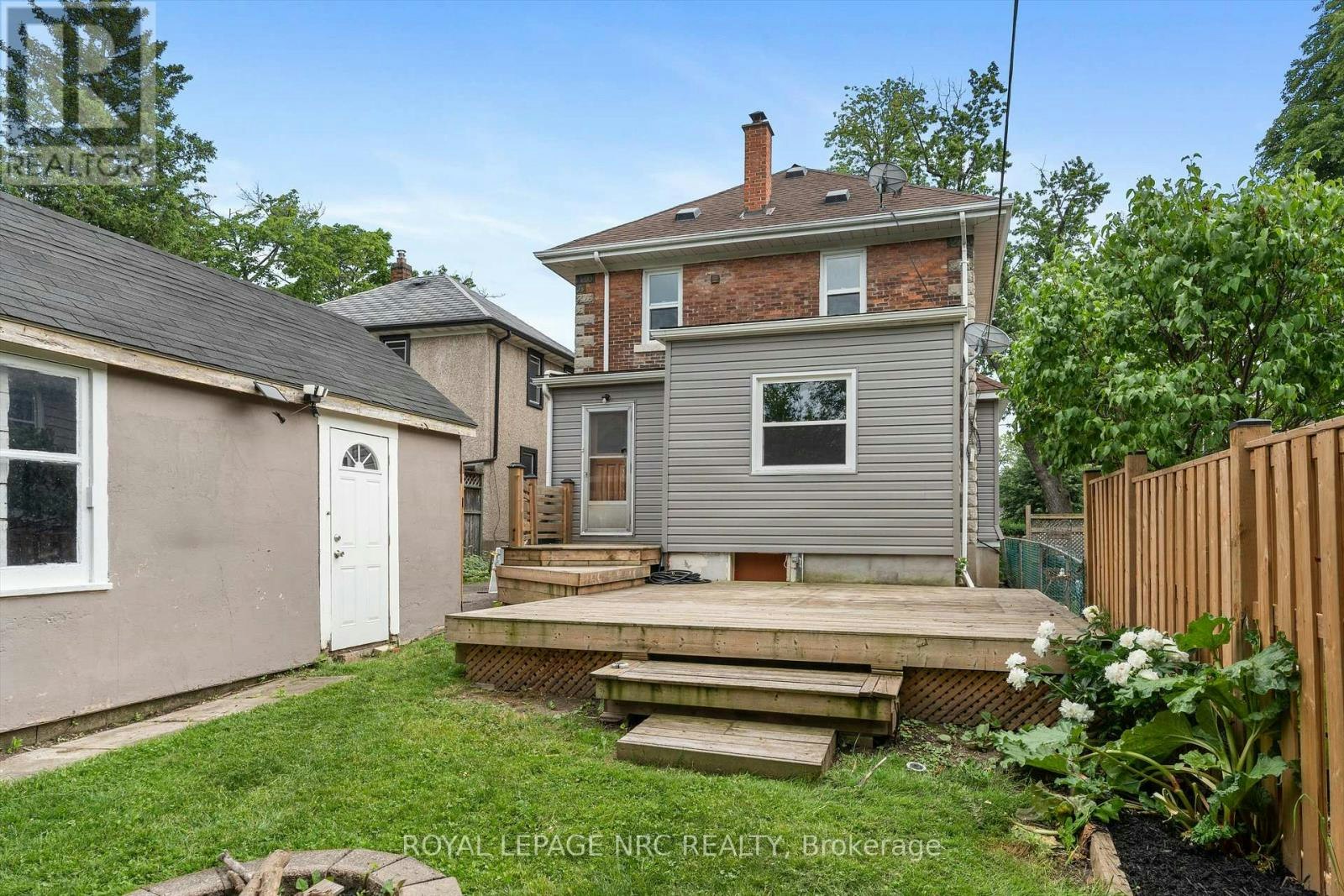 167 Pleasant Avenue, St. Catharines, ON, L2R 1Y6 - 35