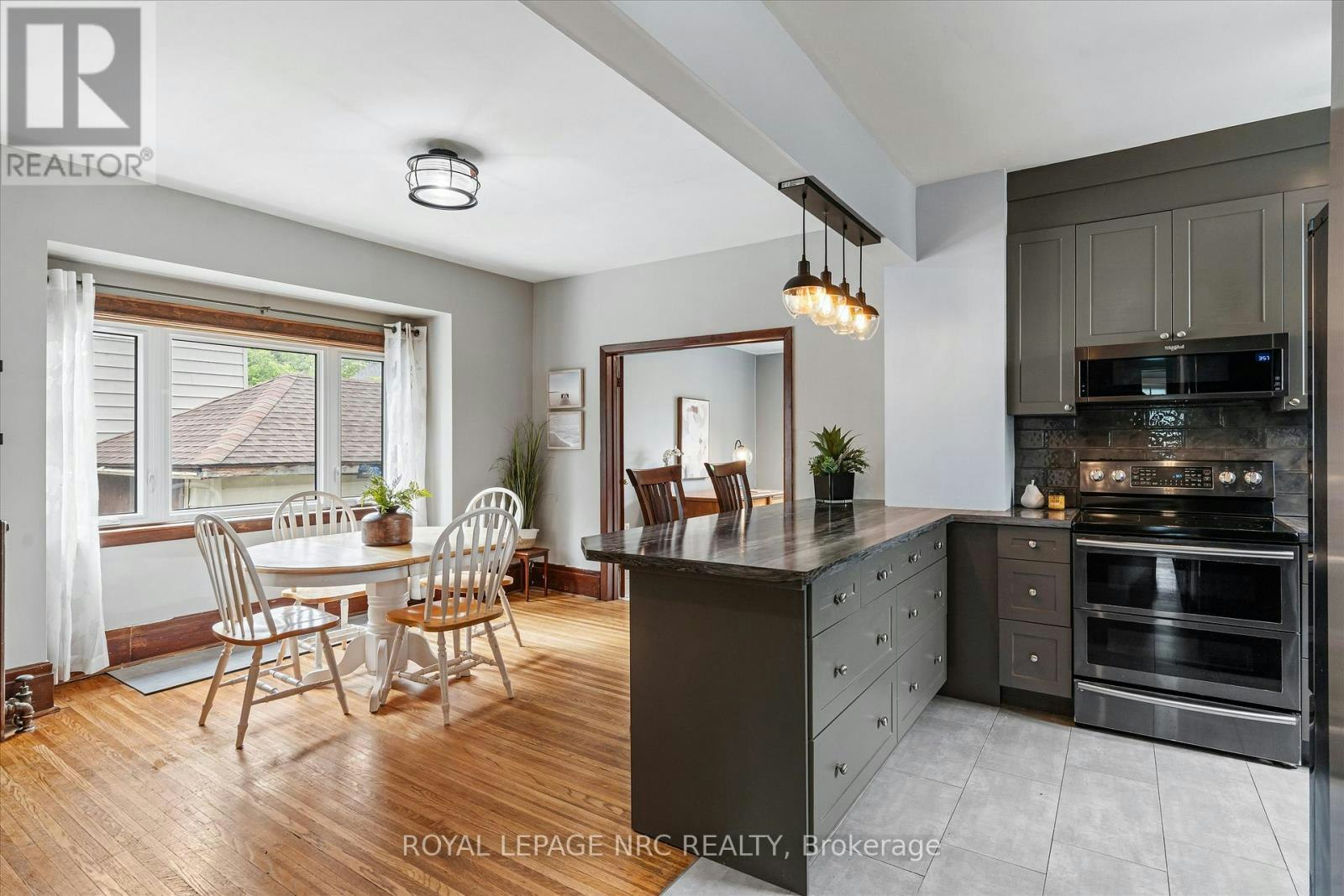 167 Pleasant Avenue, St. Catharines, ON, L2R 1Y6 - 14