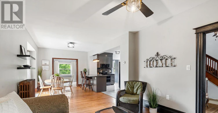 167 Pleasant Avenue, St. Catharines, ON, L2R 1Y6 - 8