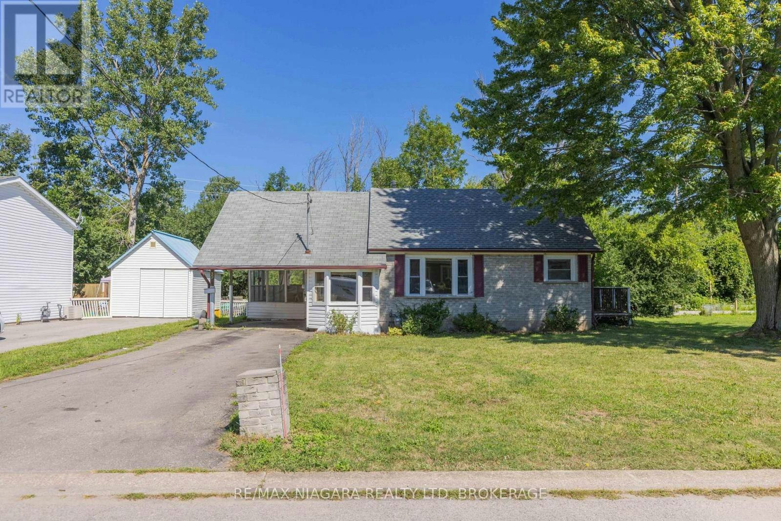 30 A Avenue, Fort Erie, ON, L2A 1C9