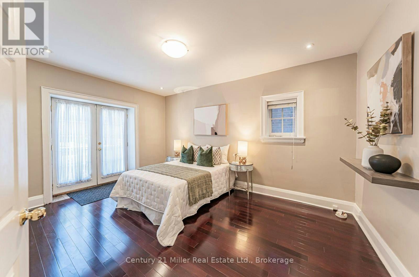 FIRST Floor 889 Avenue Road, Toronto, ON, M5P 2K7 - 15
