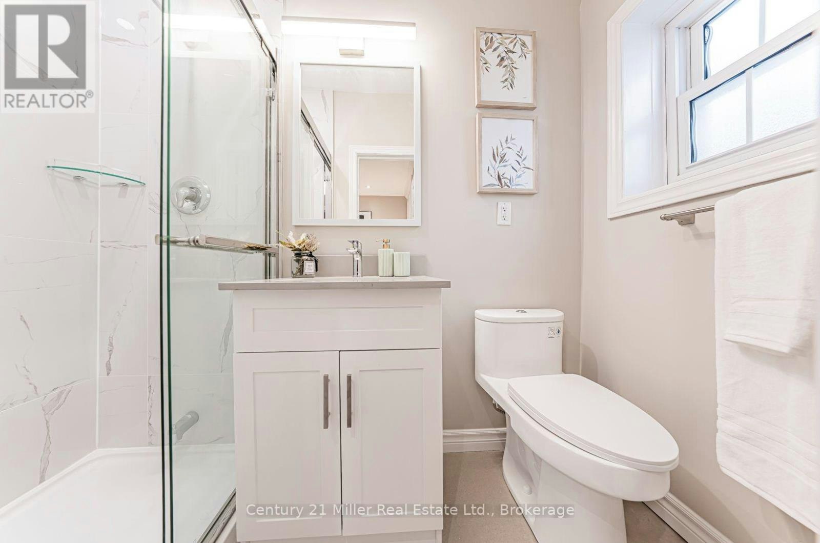 FIRST Floor 889 Avenue Road, Toronto, ON, M5P 2K7 - 14