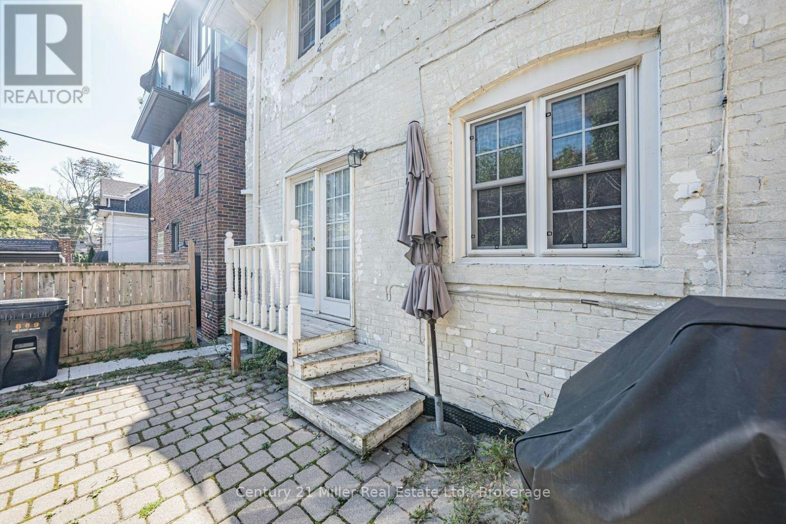FIRST Floor 889 Avenue Road, Toronto, ON, M5P 2K7 - 21