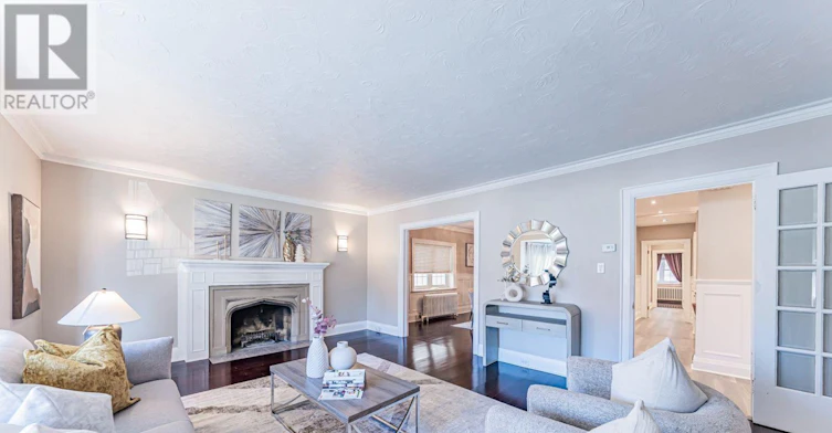 FIRST Floor 889 Avenue Road, Toronto, ON, M5P 2K7 - 5