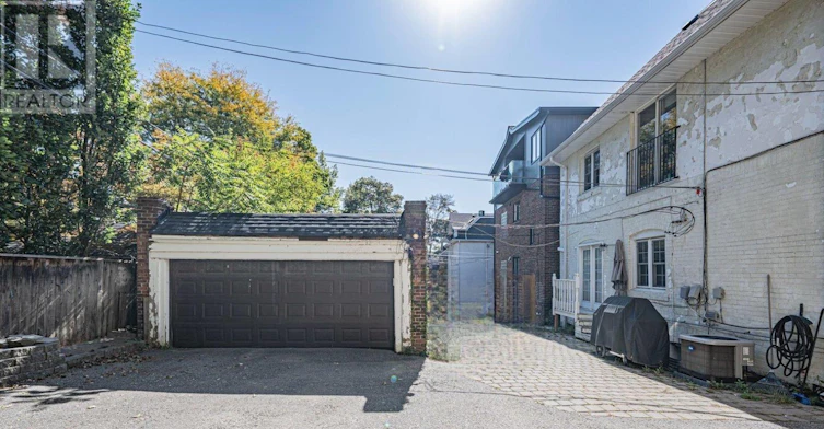 FIRST Floor 889 Avenue Road, Toronto, ON, M5P 2K7 - 22