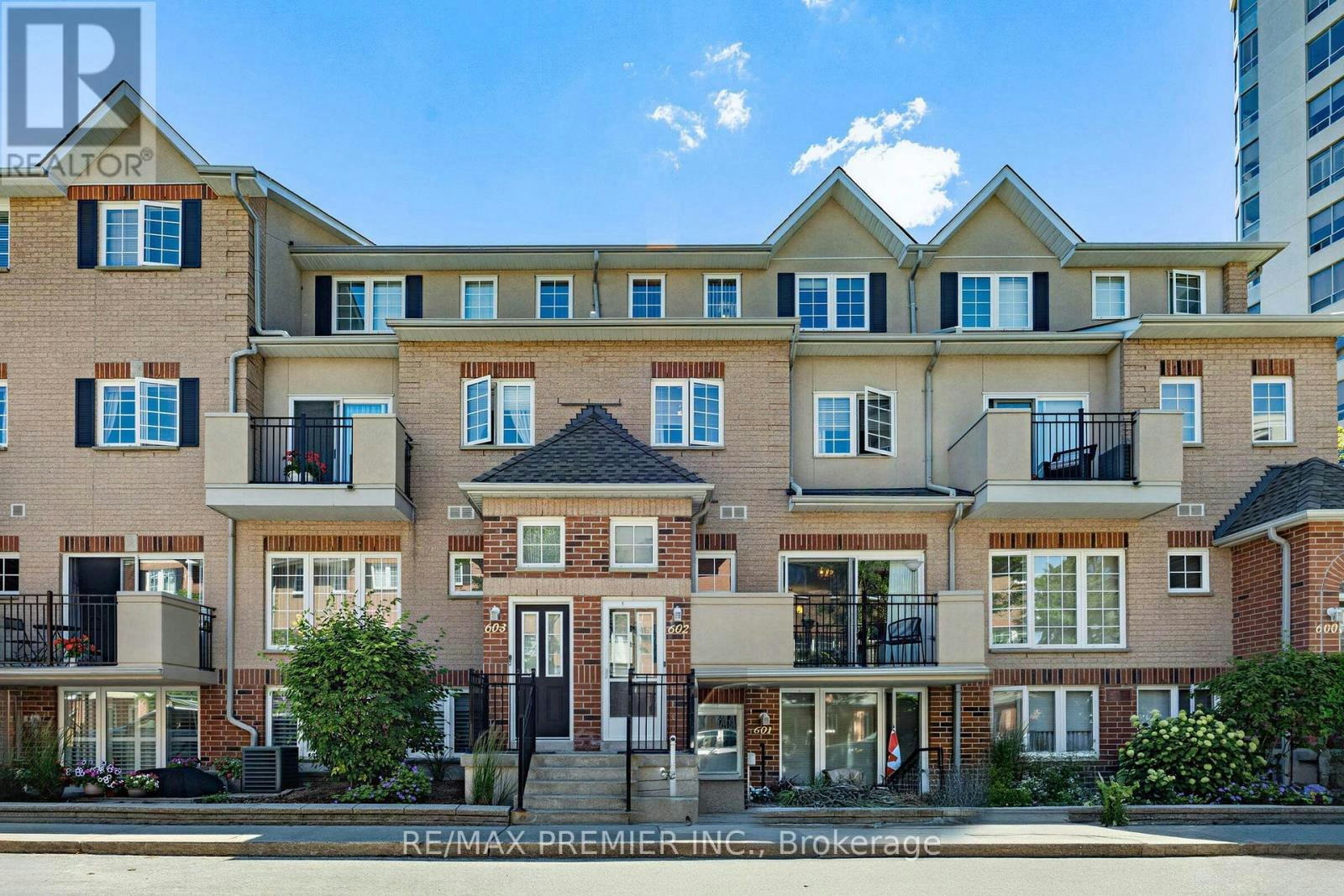 602-1400 The Esplanade N, Pickering, ON, L1V 6V2