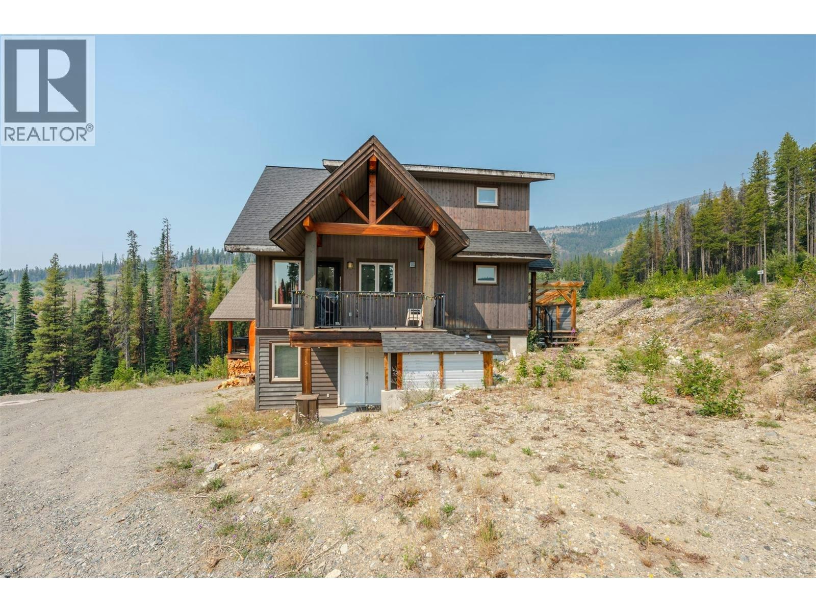 15 Falcon Drive, Oliver, BC