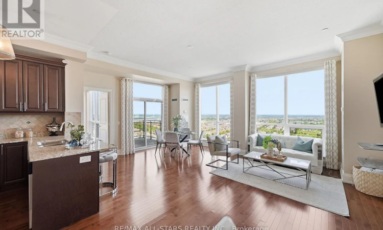 UP07-9500 Markham Road
