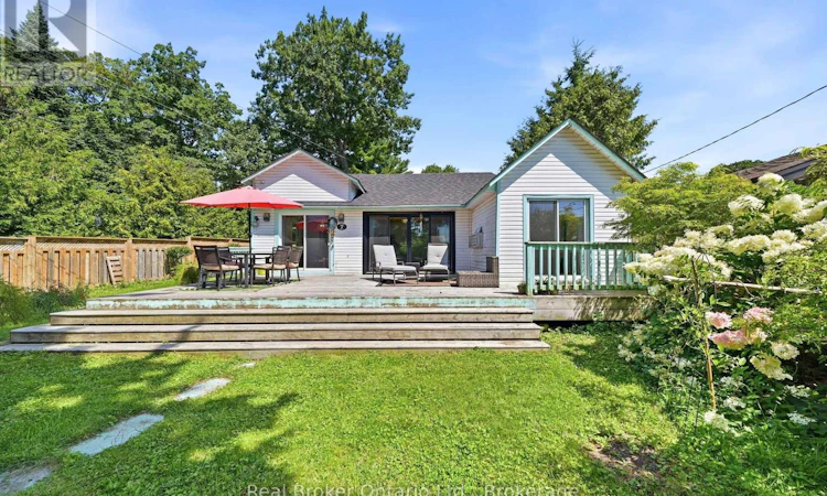 7 Oliver Drive