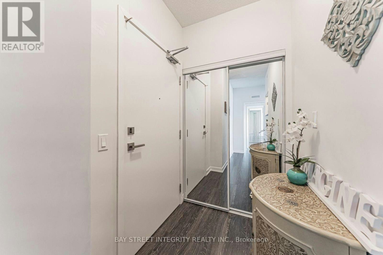 2815-4055 Parkside Village Drive, Mississauga, ON, L5B 0K2 - 8