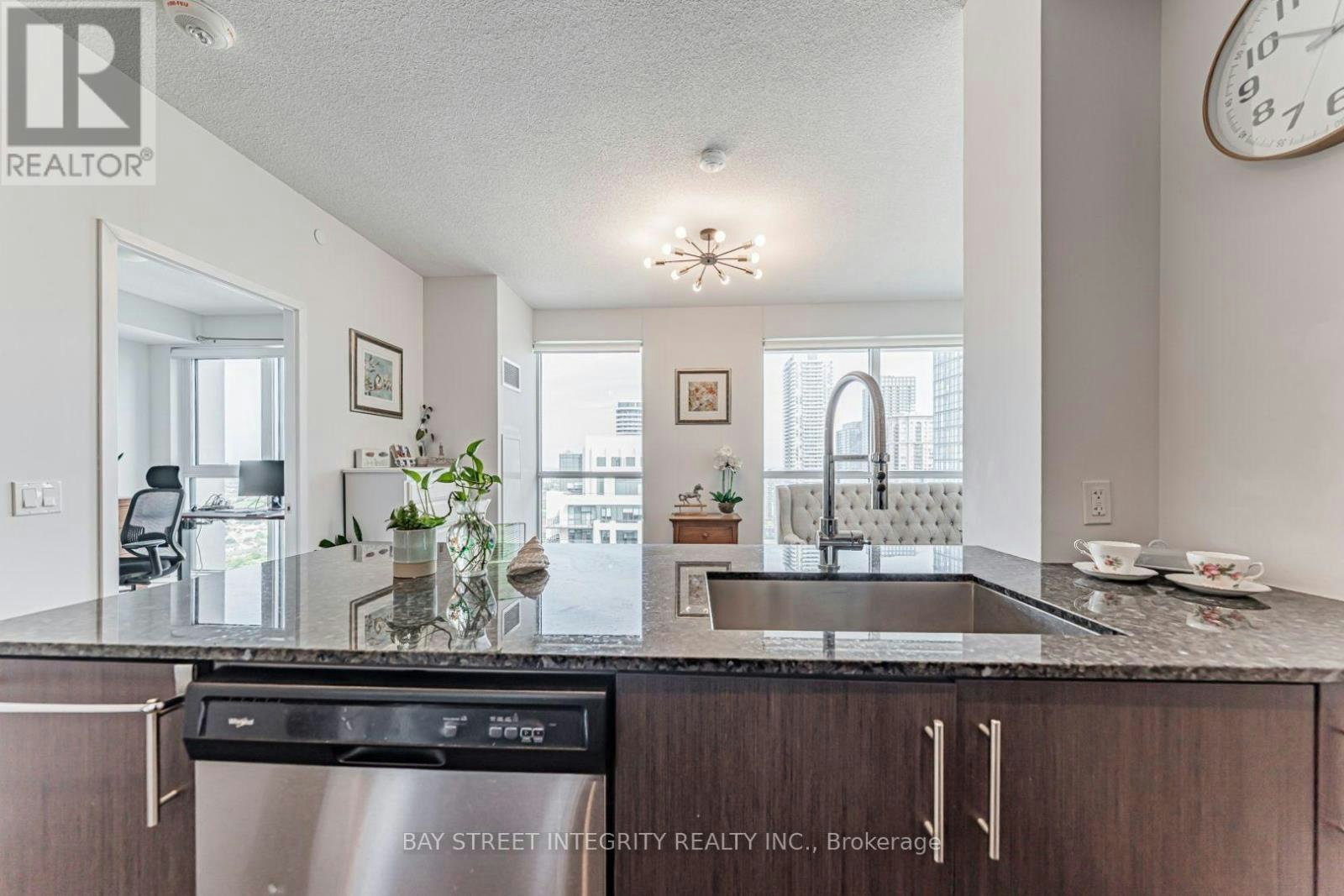 2815-4055 Parkside Village Drive, Mississauga, ON, L5B 0K2 - 18